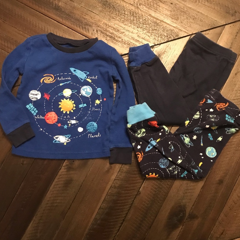 Space pajamas 🌎